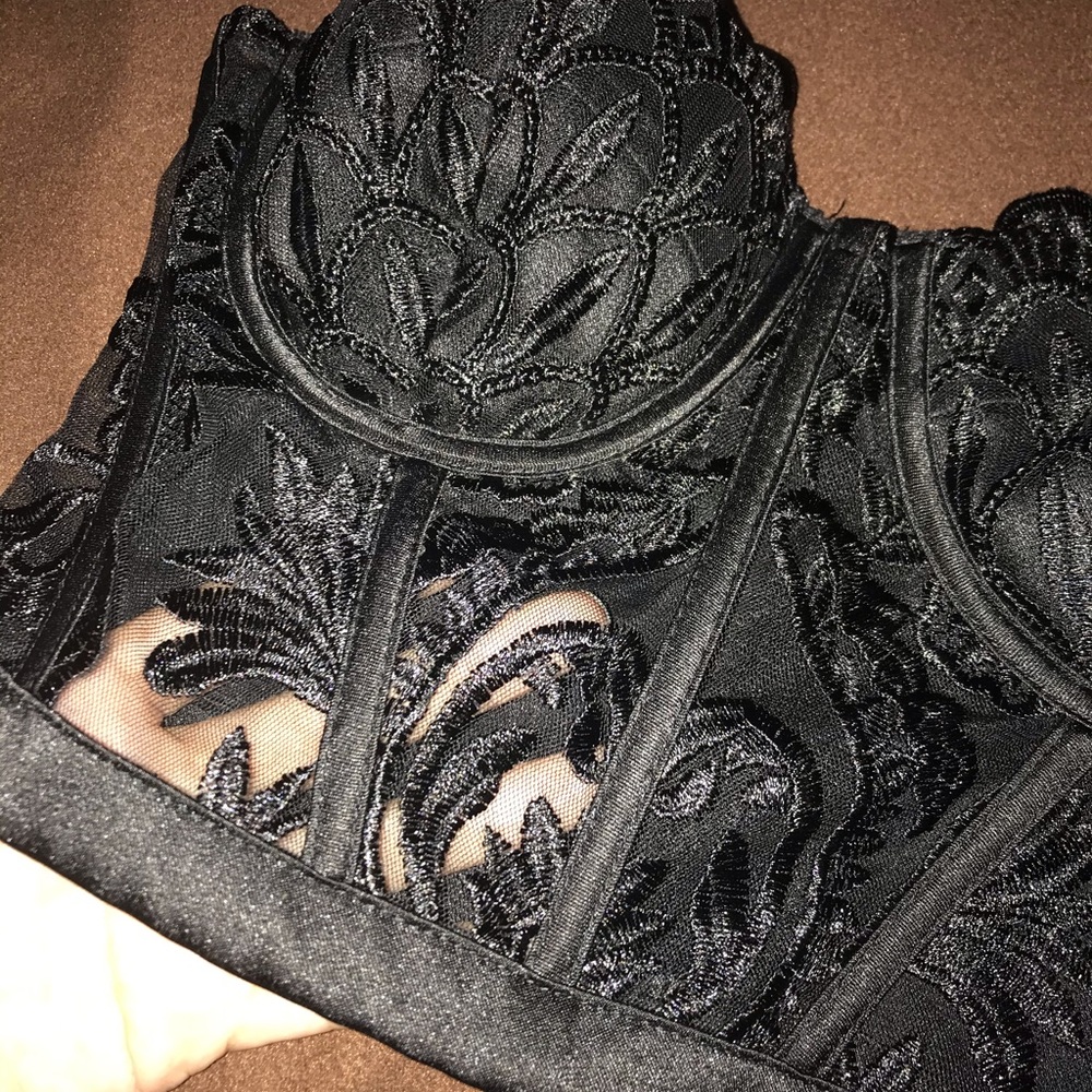 Charlotte rouse corset strapless crop top - Picture 3 of 3